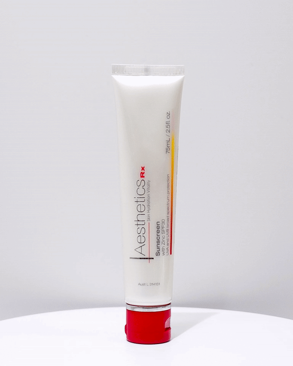 Tinted Water-Resistant Sunscreen with Zinc SPF50+